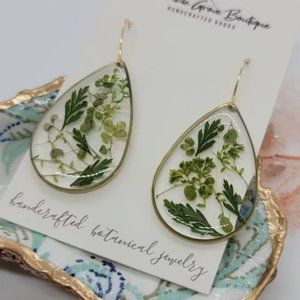 Handmade woodland earrings | botanical jewelry | fern and plant gold teardrop ea